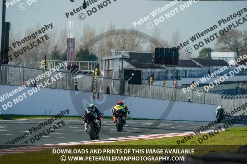 donington no limits trackday;donington park photographs;donington trackday photographs;no limits trackdays;peter wileman photography;trackday digital images;trackday photos